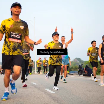 Runner Photo 6677221