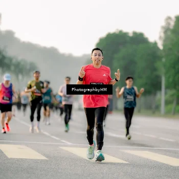 Runner Photo 6677336