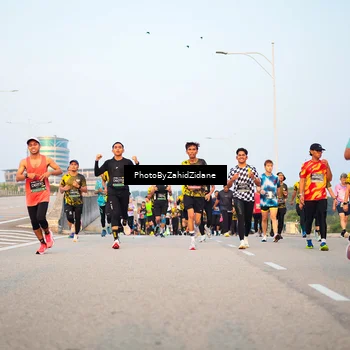 Runner Photo 6677343