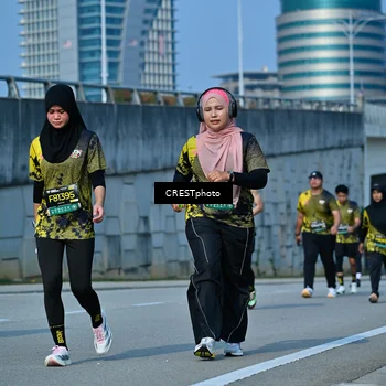 Runner Photo 6677377