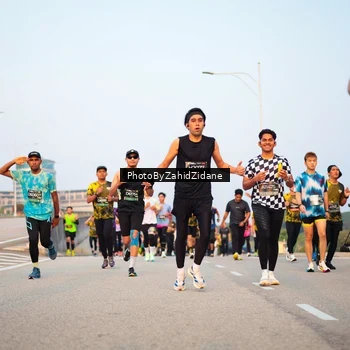 Runner Photo 6677400