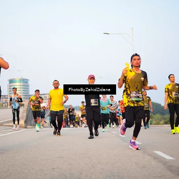 Runner Photo 6677413