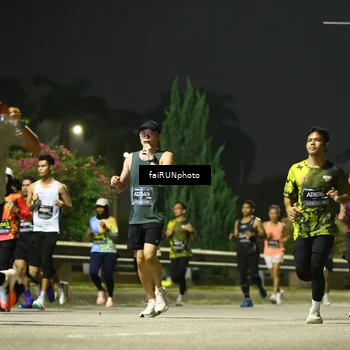 Runner Photo 6677435