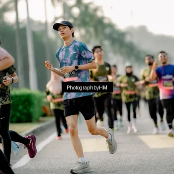 Runner Photo 6677443