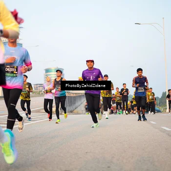 Runner Photo 6677452