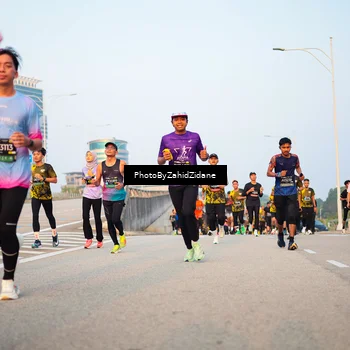 Runner Photo 6677463
