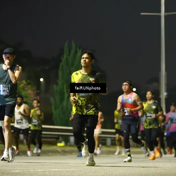Runner Photo 6677467