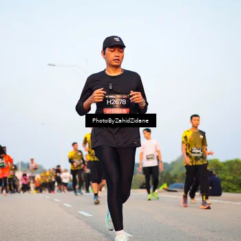 Runner Photo 6677493