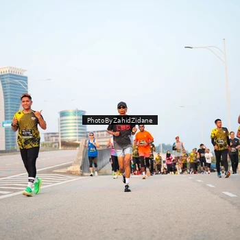 Runner Photo 6677510