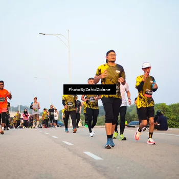 Runner Photo 6677528