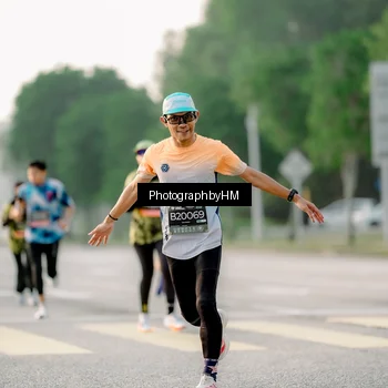 Runner Photo 6677599