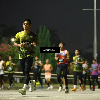 Runner Photo 6677668