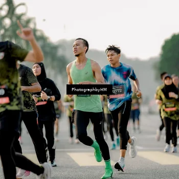 Runner Photo 6677681