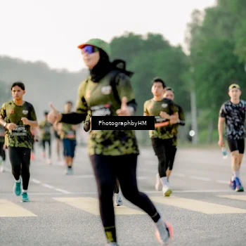 Runner Photo 6677700