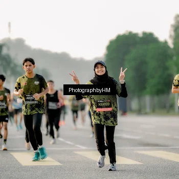 Runner Photo 6677711