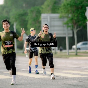 Runner Photo 6677757