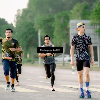 Runner Photo 6677799