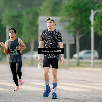 Runner Photo 6677803