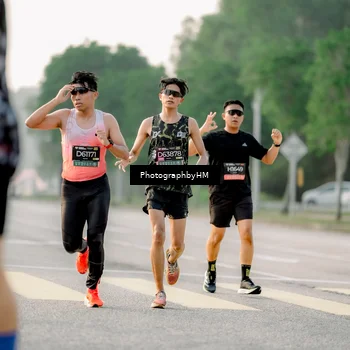 Runner Photo 6677837