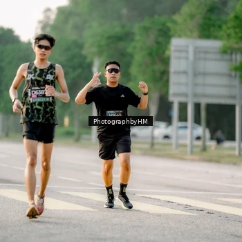Runner Photo 6677846