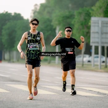 Runner Photo 6677847