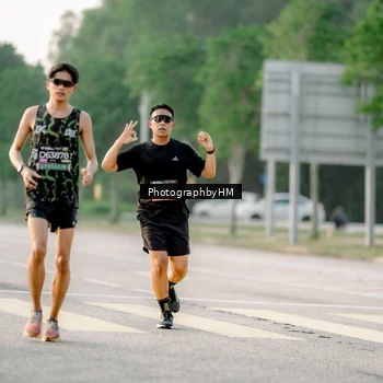 Runner Photo 6677849