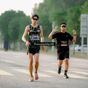 Runner Photo 6677858