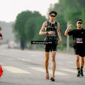 Runner Photo 6677859