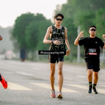 Runner Photo 6677861