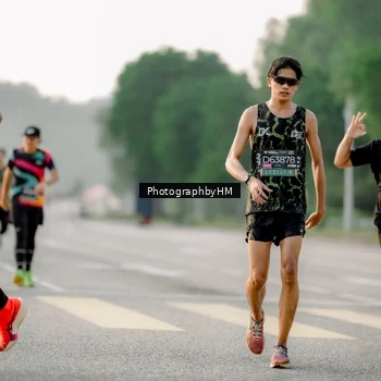 Runner Photo 6677866