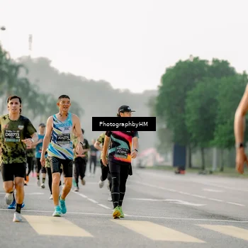 Runner Photo 6677880