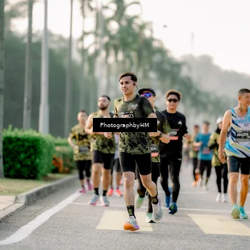 Runner Photo 6677884
