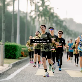 Runner Photo 6677891
