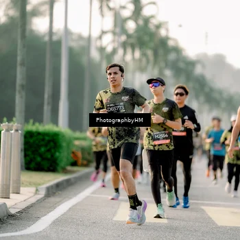 Runner Photo 6677931
