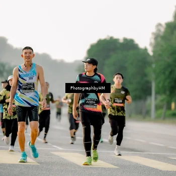Runner Photo 6677932