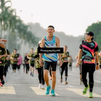 Runner Photo 6677944