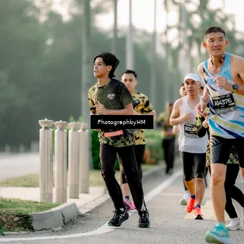 Runner Photo 6677984