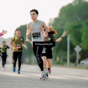 Runner Photo 6678072