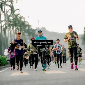 Runner Photo 6678304