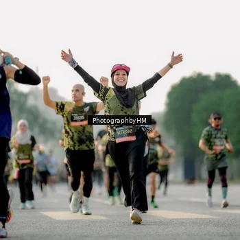 Runner Photo 6678360
