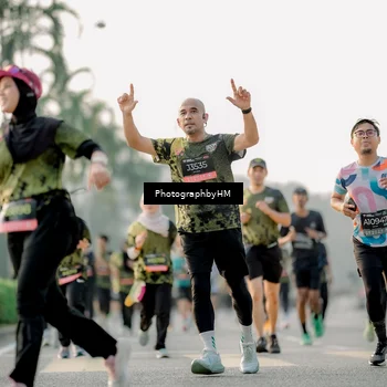 Runner Photo 6678399
