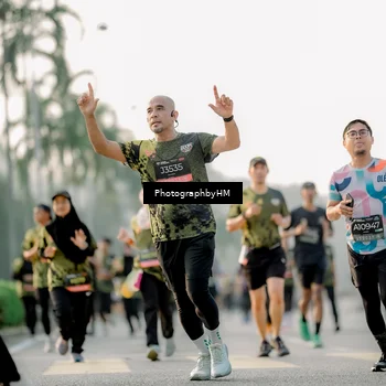 Runner Photo 6678410
