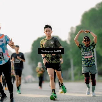 Runner Photo 6678432