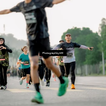 Runner Photo 6678558