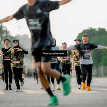 Runner Photo 6678561
