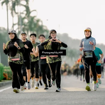 Runner Photo 6678590