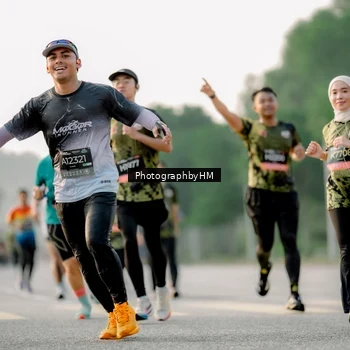Runner Photo 6678640