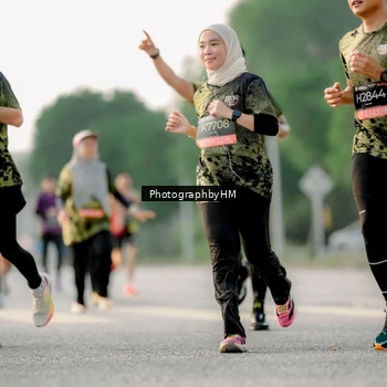 Runner Photo 6678672