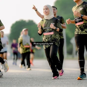 Runner Photo 6678674