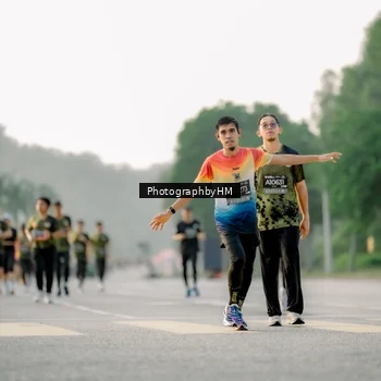 Runner Photo 6678716